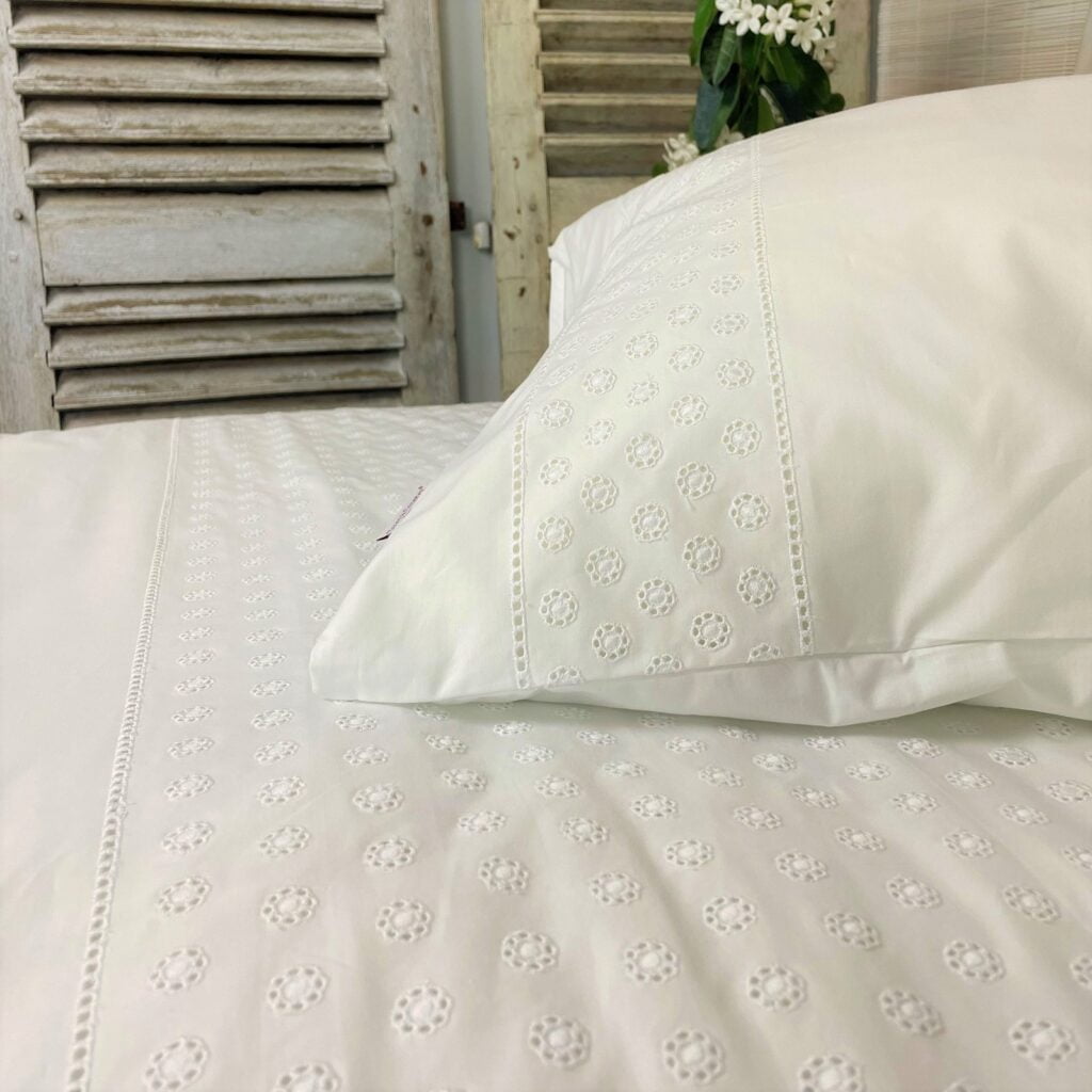 romantisch beddengoed off white Olivia