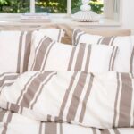 Kinsley taupe gestreept overtrek