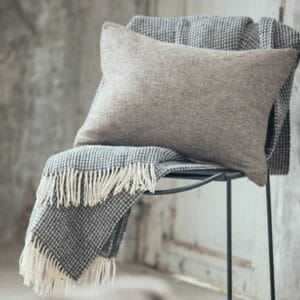 Lees meer over het artikel wasinstructies wollen plaids en dekens