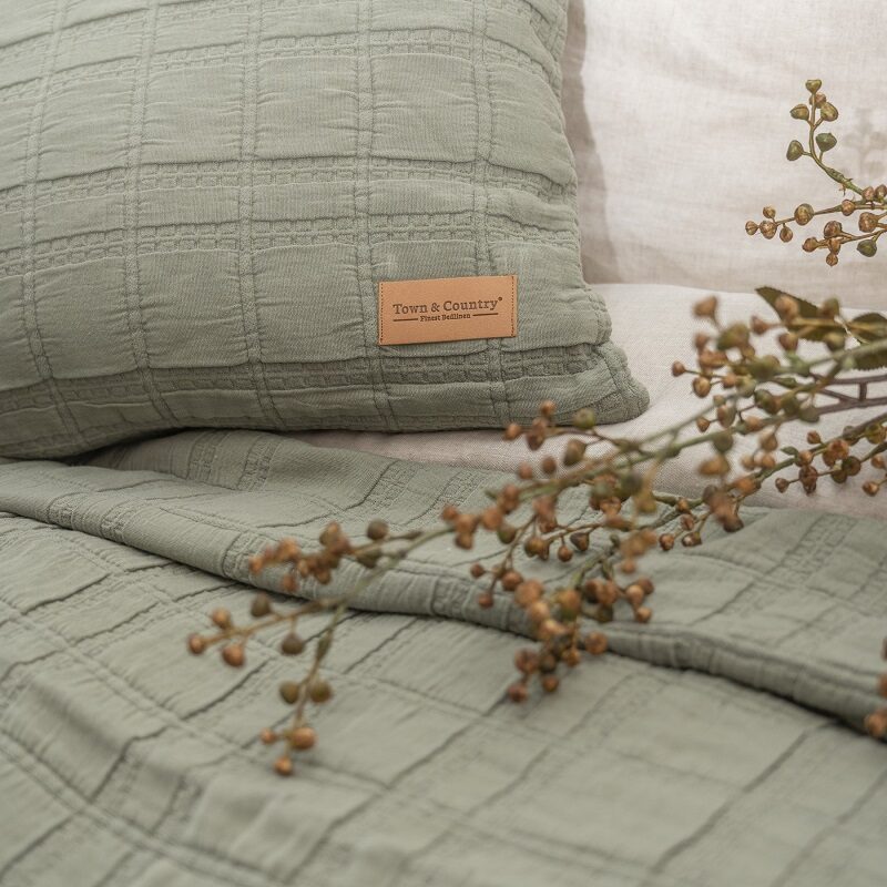 Camden olijf groen sprei